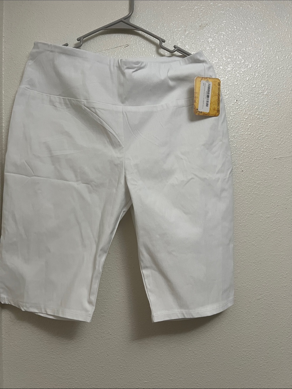 Women’s White Mid-Length Stretch Shorts